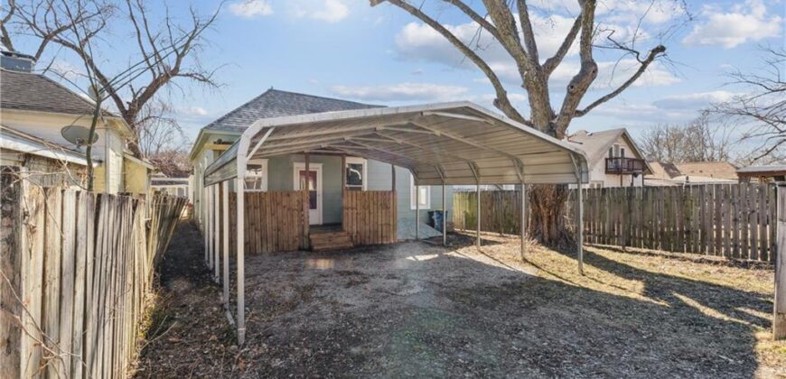 426 Benton Avenue, Excelsior Springs, MO 64024