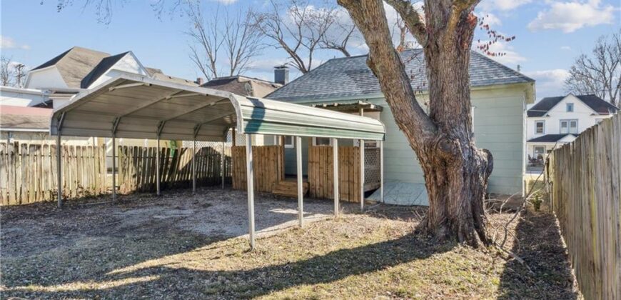 426 Benton Avenue, Excelsior Springs, MO 64024