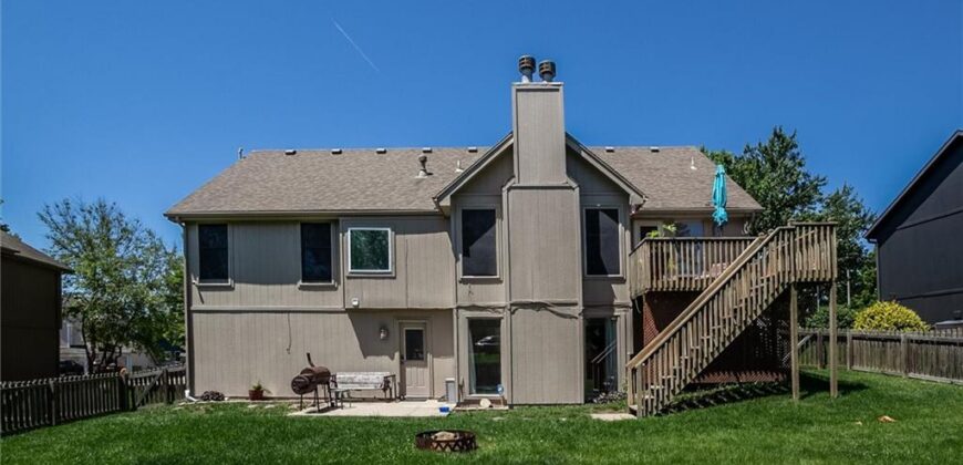8820 NE 110th Street, Kansas City, MO 64157