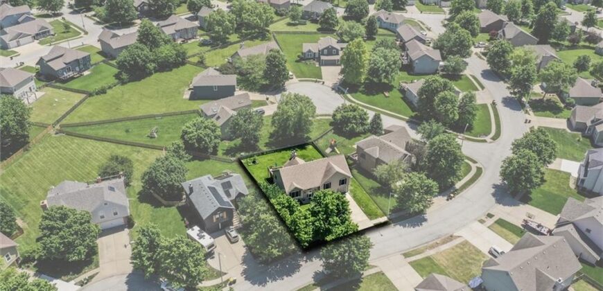 8820 NE 110th Street, Kansas City, MO 64157