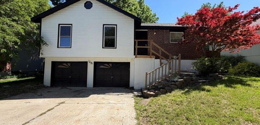 917 NE 108th Terrace, Kansas City, MO 64155