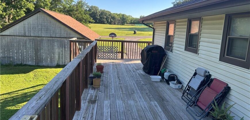 6740 SE Horseshoe Drive, Holt, MO 64048