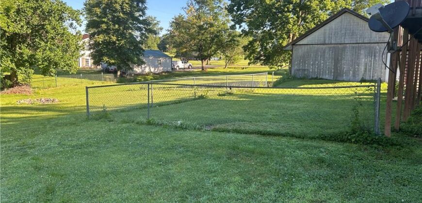 6740 SE Horseshoe Drive, Holt, MO 64048