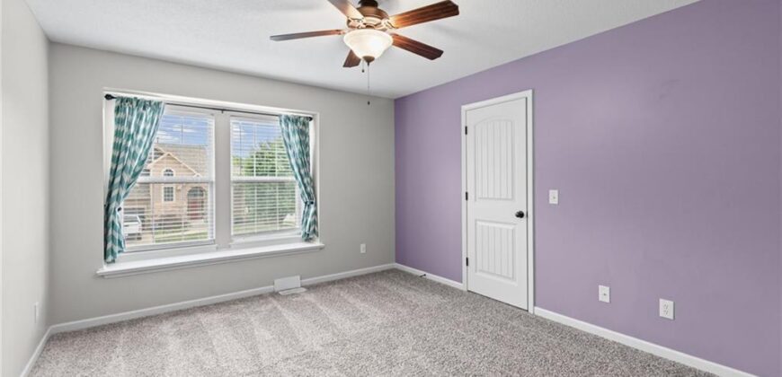 1913 White Tail Lane, Liberty, MO 64068