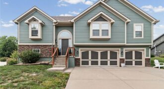 1913 White Tail Lane, Liberty, MO 64068
