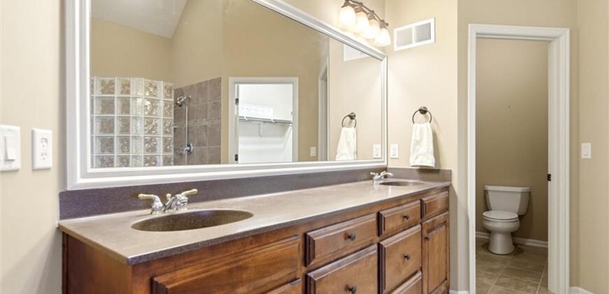 10306 North Brooklyn Avenue, Kansas City, MO 64155