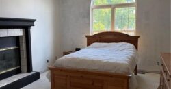 905 Paradise Lane, Smithville, MO 64089