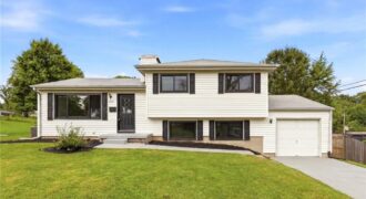 1702 NE Shady Lane Drive, Gladstone, MO 64118