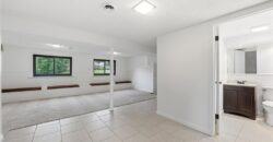 1702 NE Shady Lane Drive, Gladstone, MO 64118