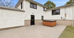 1702 NE Shady Lane Drive, Gladstone, MO 64118