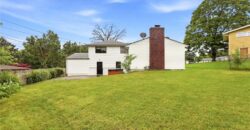 1702 NE Shady Lane Drive, Gladstone, MO 64118