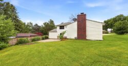 1702 NE Shady Lane Drive, Gladstone, MO 64118