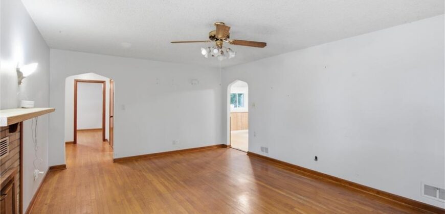 5048 N Olive Street, Kansas City, MO 64118