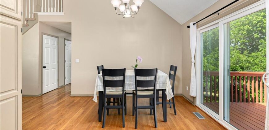 604 Hawthorne Place, Liberty, MO 64068