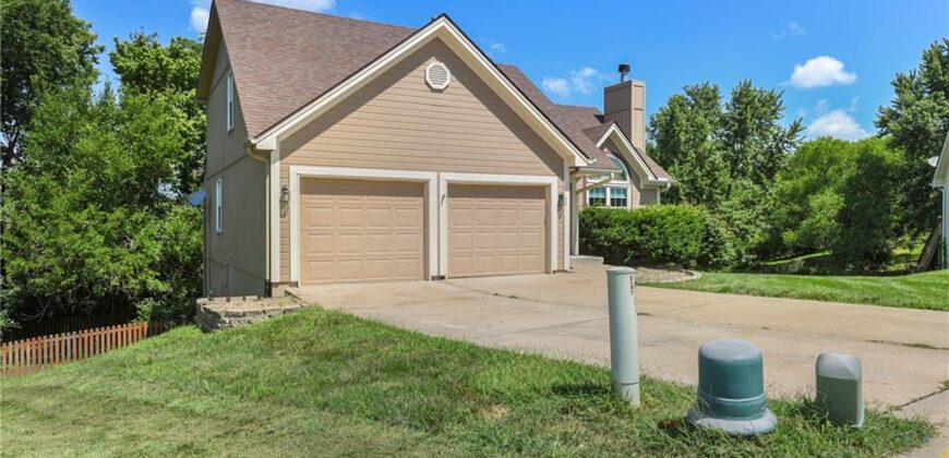 604 Hawthorne Place, Liberty, MO 64068