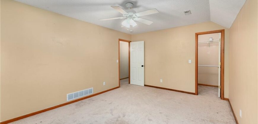 604 Hawthorne Place, Liberty, MO 64068