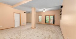 604 Hawthorne Place, Liberty, MO 64068