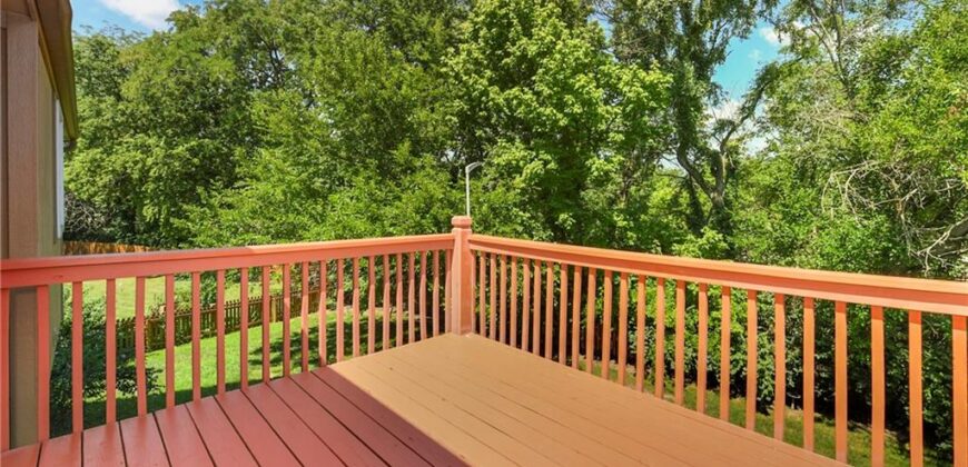 604 Hawthorne Place, Liberty, MO 64068