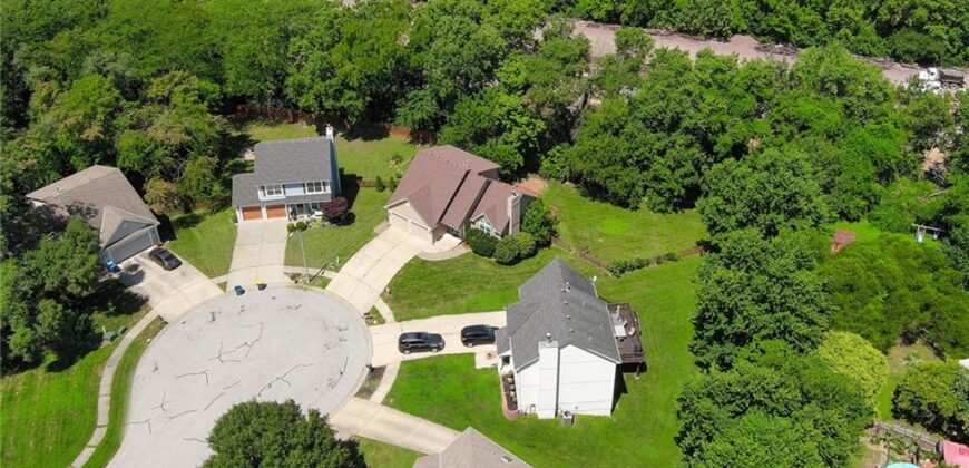 604 Hawthorne Place, Liberty, MO 64068