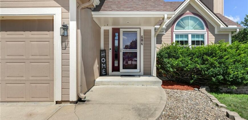 604 Hawthorne Place, Liberty, MO 64068