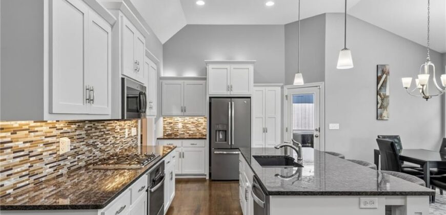 6229 N Green Hills Lane, Kansas City, MO 64151