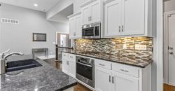 6229 N Green Hills Lane, Kansas City, MO 64151
