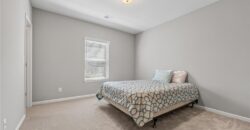 6229 N Green Hills Lane, Kansas City, MO 64151
