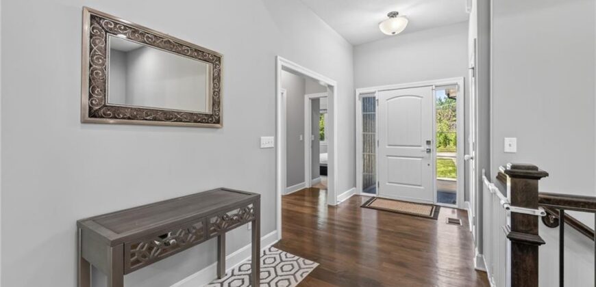 6229 N Green Hills Lane, Kansas City, MO 64151