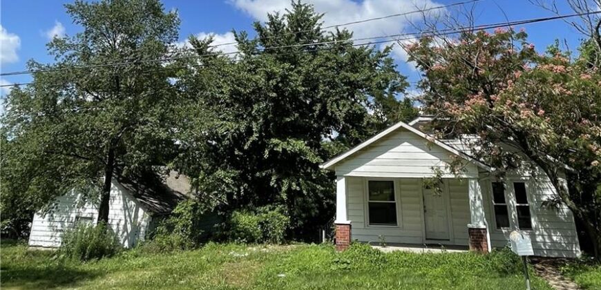 108 NW Heady Avenue, Ferrelview, MO 64163