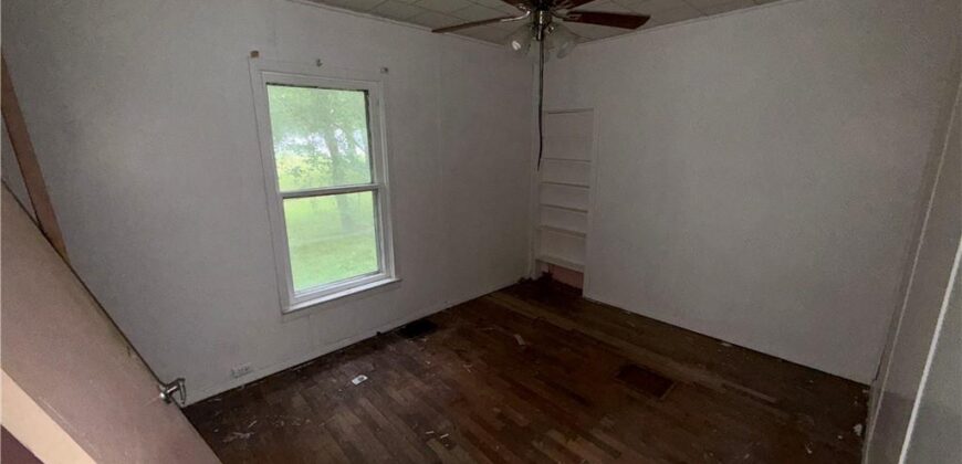 108 NW Heady Avenue, Ferrelview, MO 64163