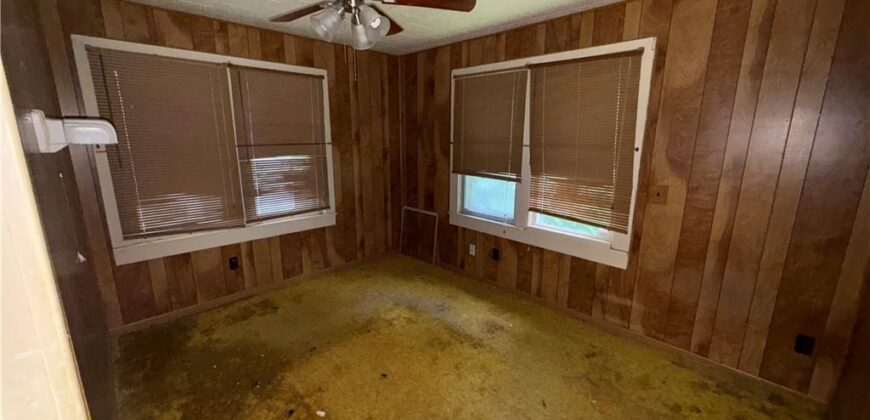 108 NW Heady Avenue, Ferrelview, MO 64163