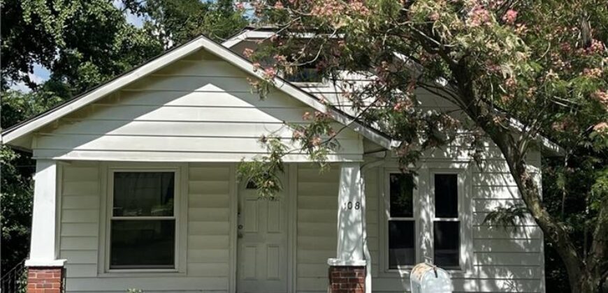 108 NW Heady Avenue, Ferrelview, MO 64163