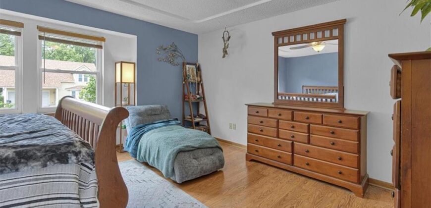 7005 MICHAEL Lane, Pleasant Valley, MO 64068