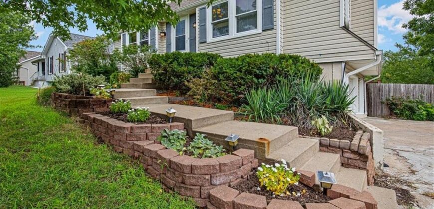 7005 MICHAEL Lane, Pleasant Valley, MO 64068