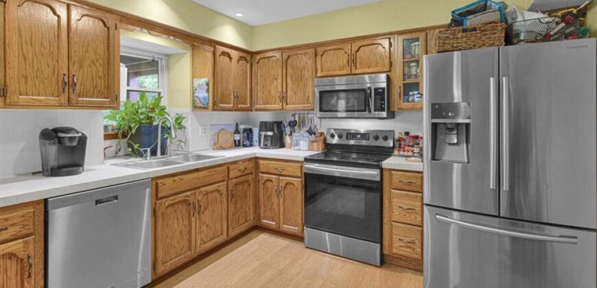 7005 MICHAEL Lane, Pleasant Valley, MO 64068