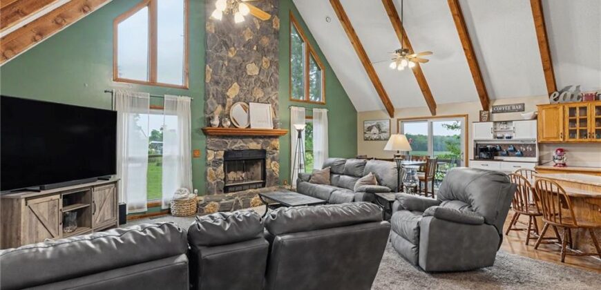 22125 Oil Well Road, Dearborn, MO 64439