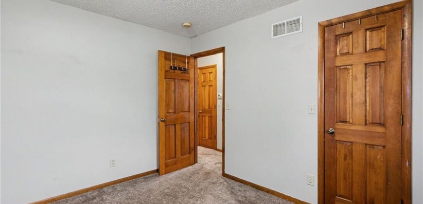 22125 Oil Well Road, Dearborn, MO 64439
