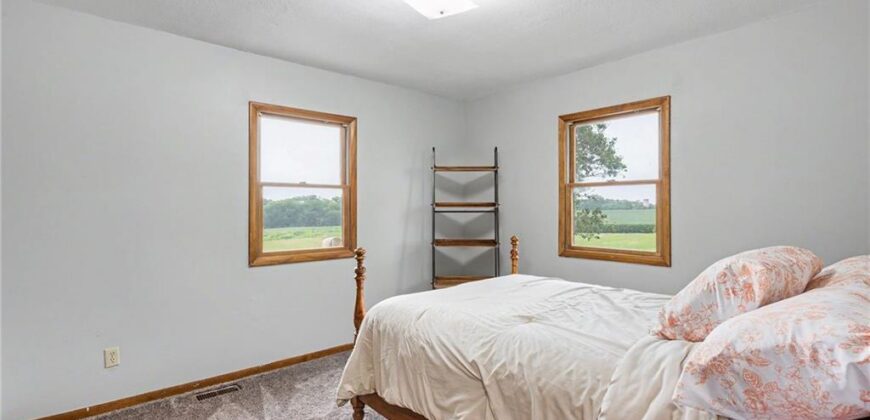 22125 Oil Well Road, Dearborn, MO 64439