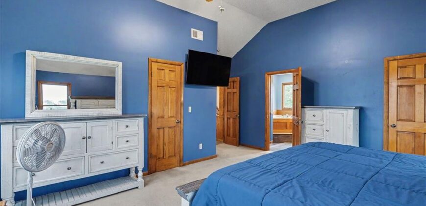 22125 Oil Well Road, Dearborn, MO 64439
