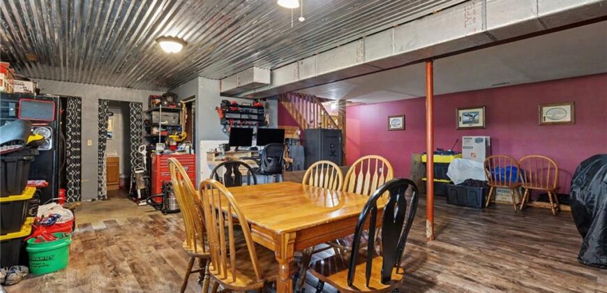 22125 Oil Well Road, Dearborn, MO 64439