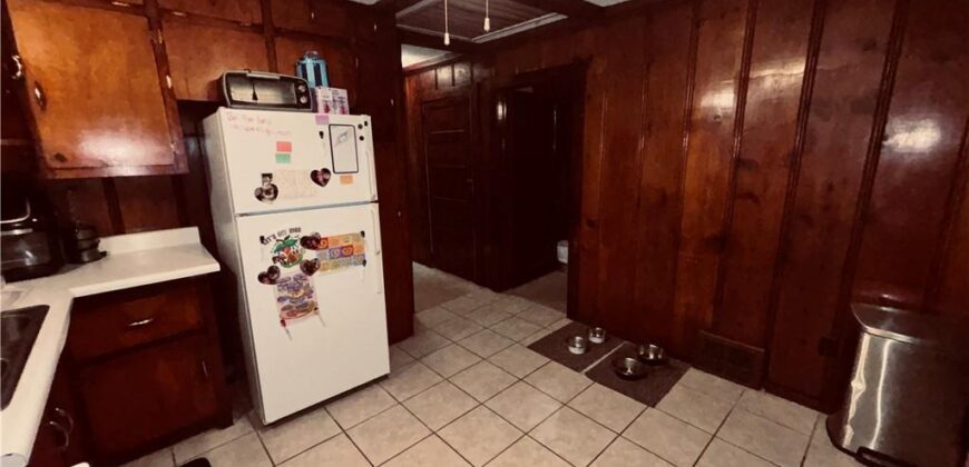 2404 NE 72nd Street, Kansas City, MO 64118