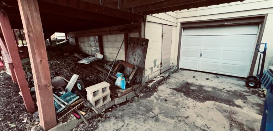 2404 NE 72nd Street, Kansas City, MO 64118