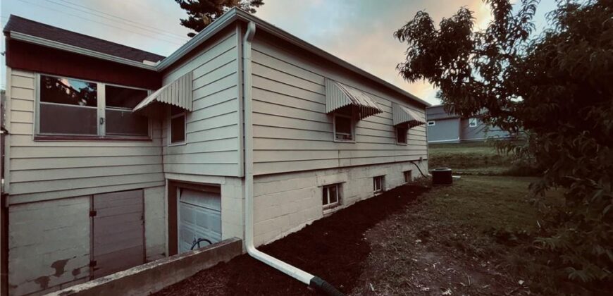 2404 NE 72nd Street, Kansas City, MO 64118