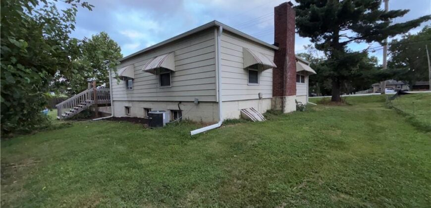 2404 NE 72nd Street, Kansas City, MO 64118
