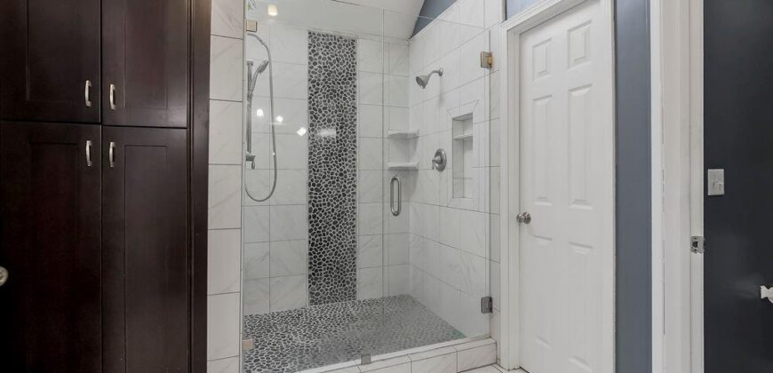 1120 NW 73rd Terrace, Kansas City, MO 64118