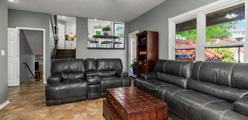 1120 NW 73rd Terrace, Kansas City, MO 64118