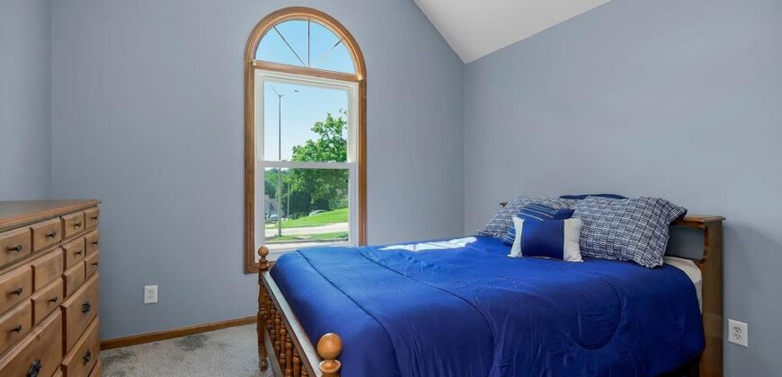 1120 NW 73rd Terrace, Kansas City, MO 64118