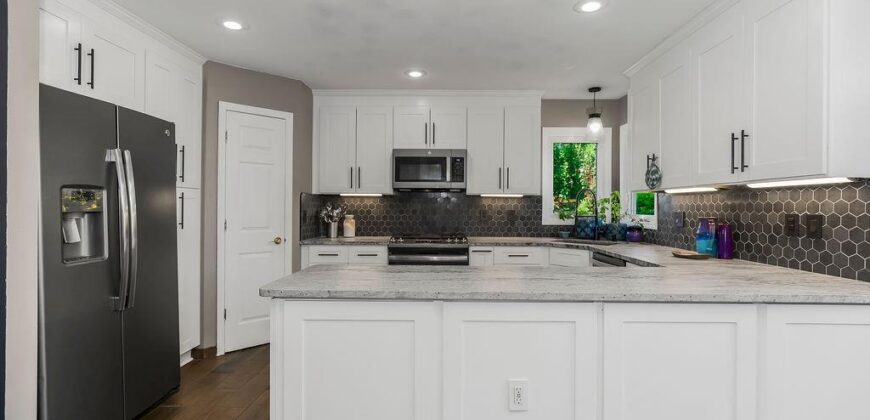 1120 NW 73rd Terrace, Kansas City, MO 64118