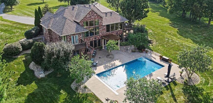 4808 NE. 137th Street, Smithville, MO 64089