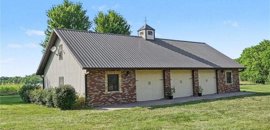 4808 NE. 137th Street, Smithville, MO 64089